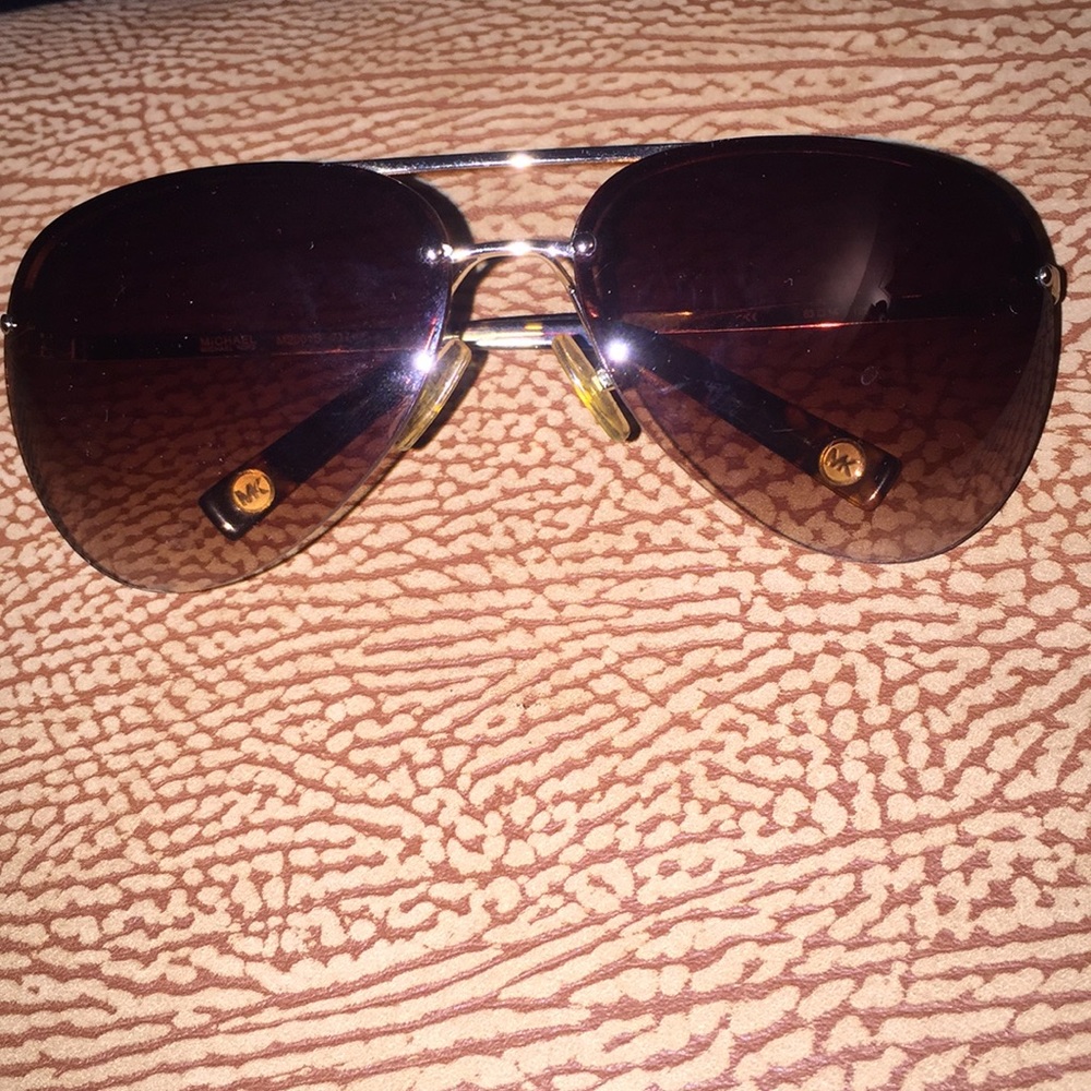 COPY - Michael KORS aviators sunglasses 😎